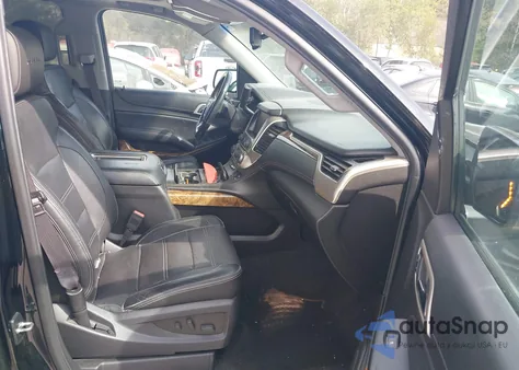 2015 GMC Yukon Xl 1500 Denali z USA, uszkodzony, nr VIN 1GKS2JKJ4FR127034